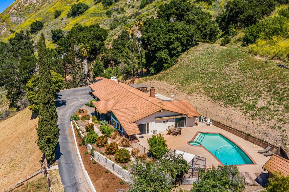 Στο σφυρί το σπίτι του Τζόνι Κας στην Καλιφόρνια για $1,8 εκατ.